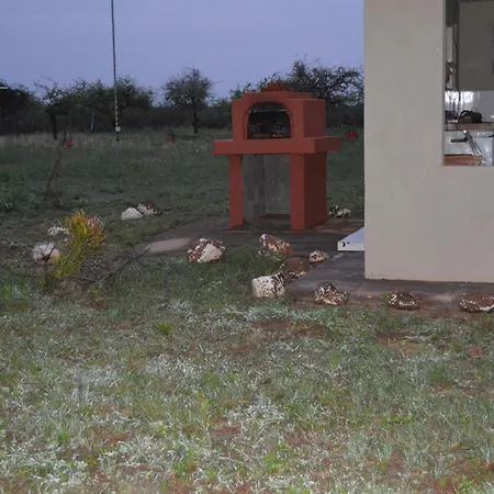 Wild Amboseli Ndovu Cottage. Exterior photo