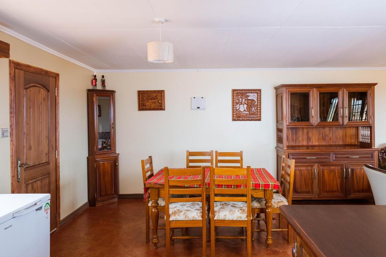 Wild Ndovu Cottage. Country house