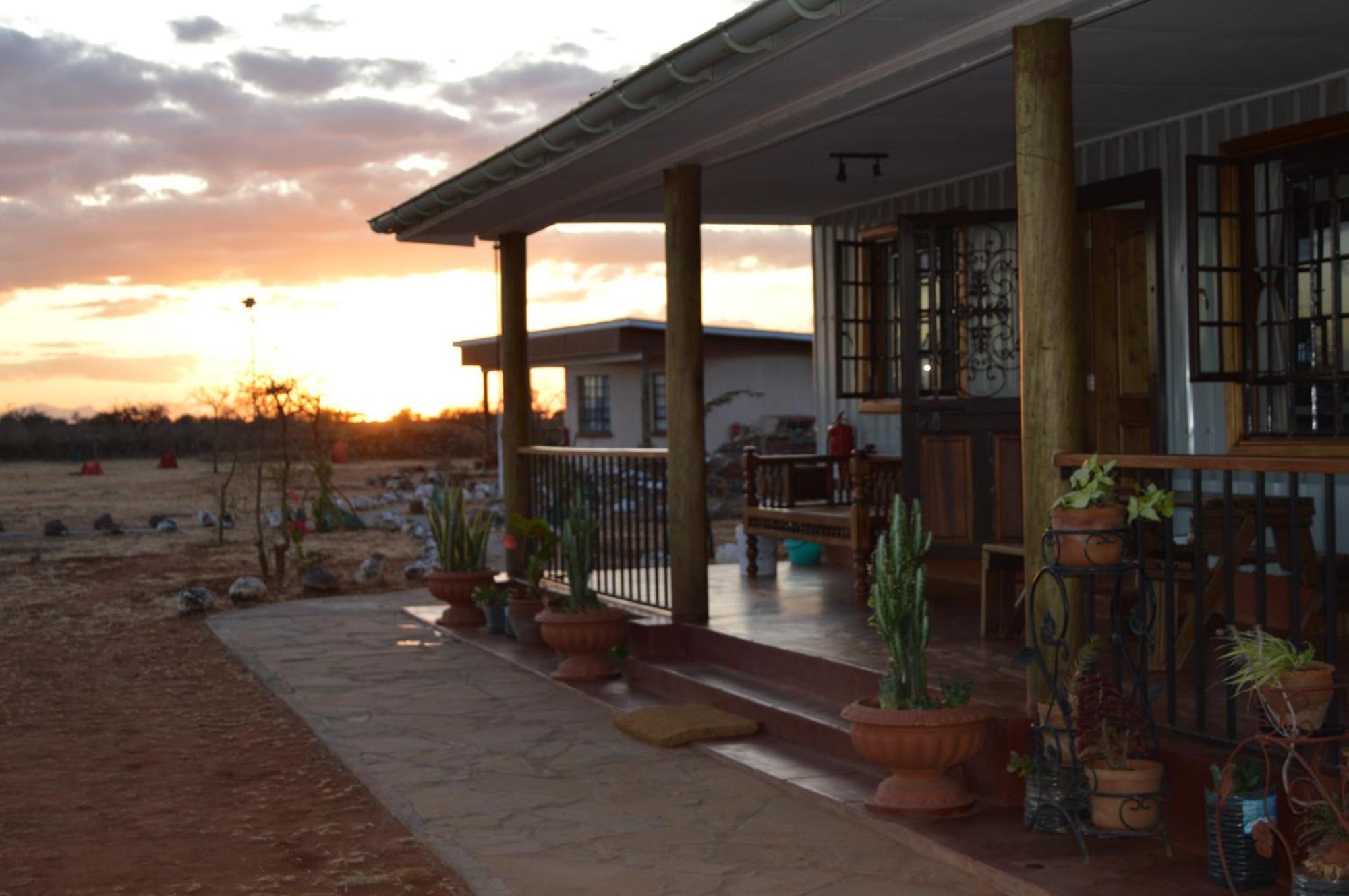 Wild Ndovu Cottage. Amboseli
