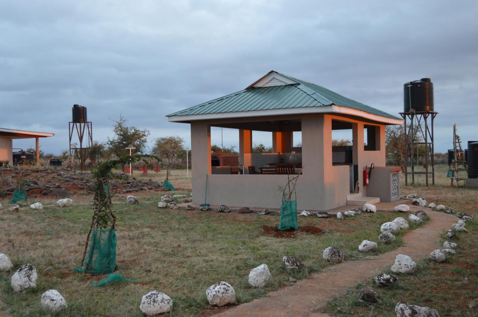 Wild Ndovu Cottage. Amboseli